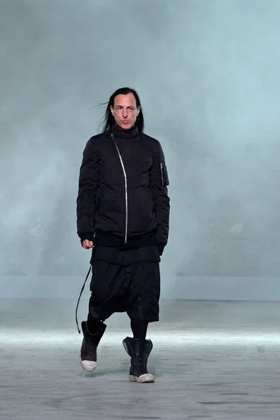 Look 43